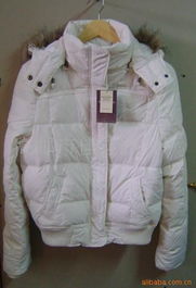 高郵市佳佳制衣廠 匠心打造，溫暖隨行——女式羽絨服產品系列與羽絨制品加工全覽